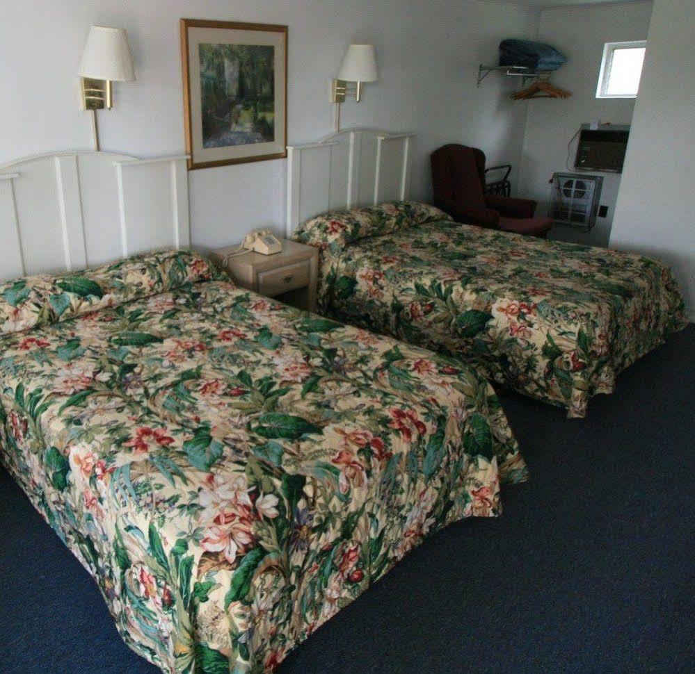 Cabin City Motel Cape May Exterior photo